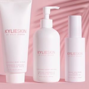 Kylie Skin by Kylie Jenner Summer Body bundle